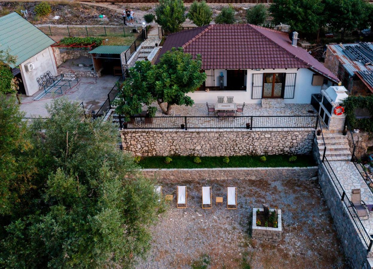 Апартаменты Luxury House Lotos Golubovci Экстерьер фото